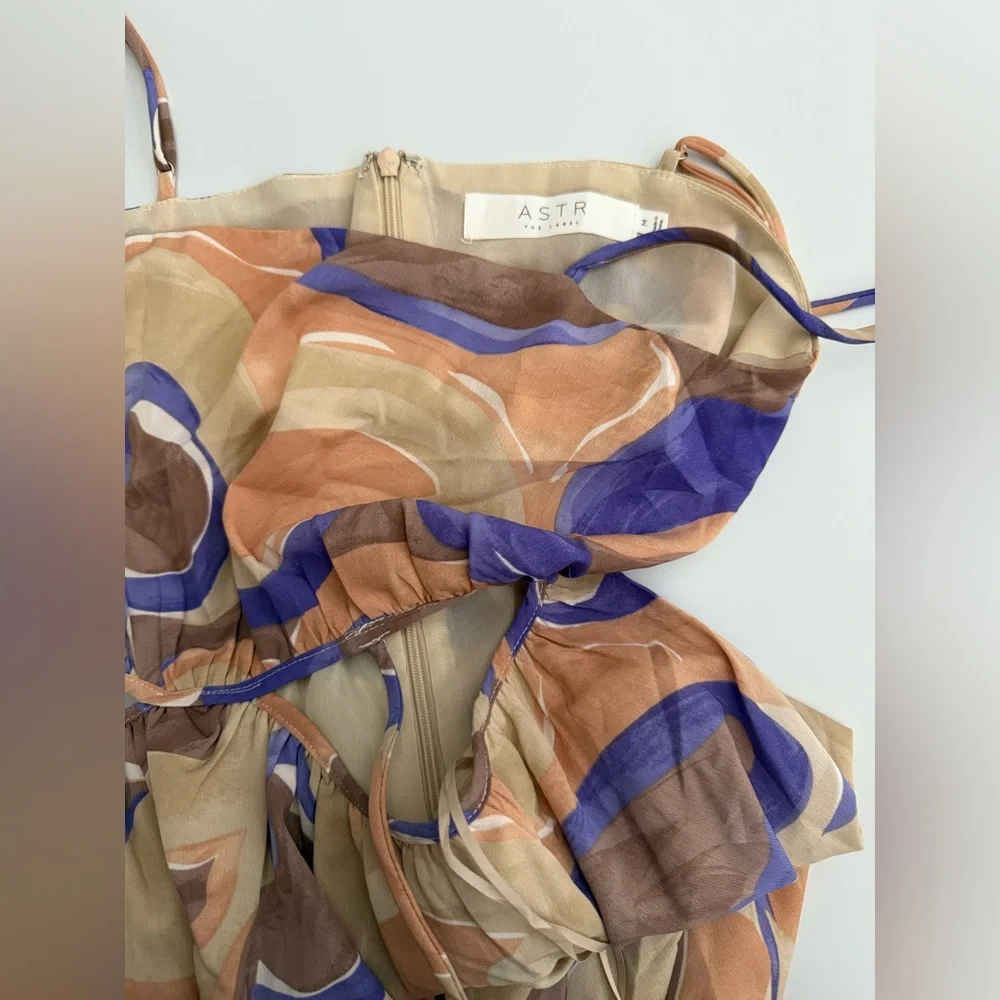 NWOT- ASTR The Label Sanger Cutout Maxi Dress in Purple Peach Swirl- Size Medium - Picture 2 of 4